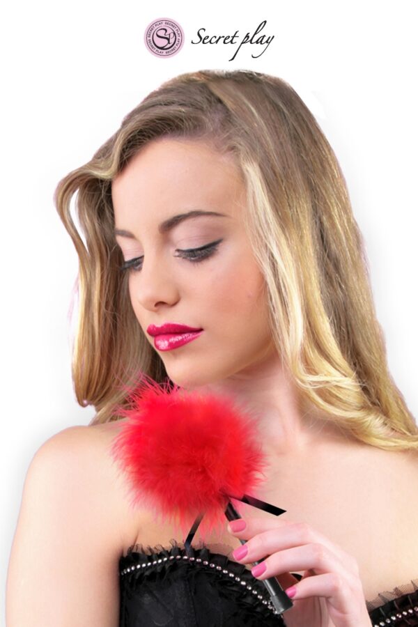 Plumeau 18 cm rouge – Secret Play - 94edenstreet.com - sexshop en ligne