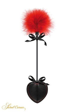 Tapette pique avec pompon rouge – Sweet Caress - 94edenstreet.com - sexshop en ligne