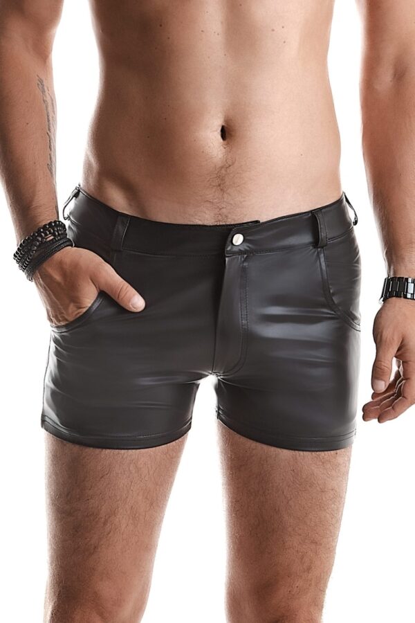 Short court en Wetlook – Regnes - 94edenstreet.com - sexshop en ligne