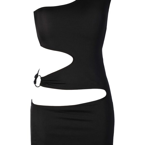 Robe noire V-9239 – Axami