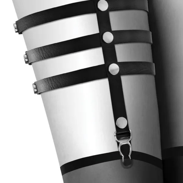 Jarretière ajustable avec rivets