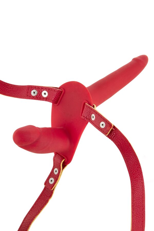 Double gode ceinture rouge - Fetish Tentation – Image 2