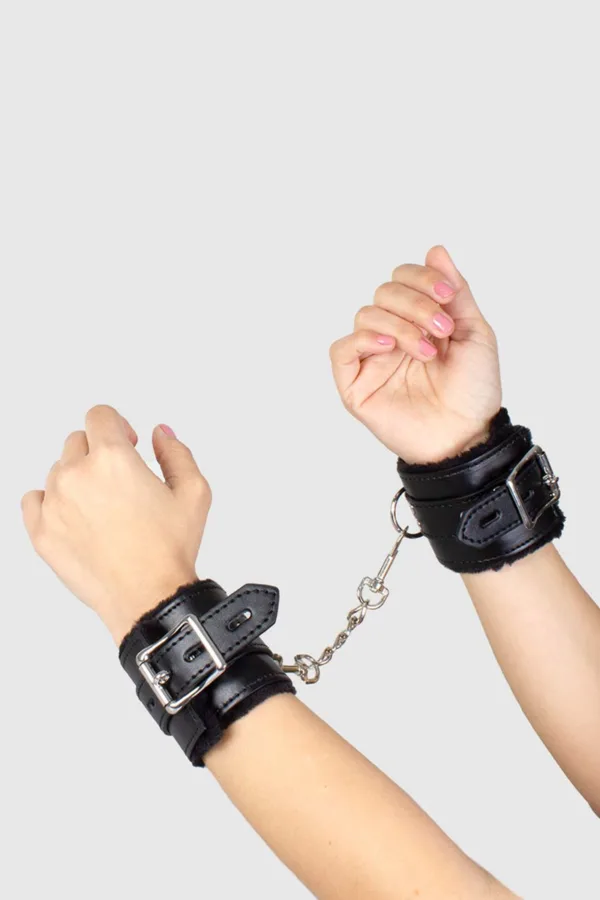 Menottes BDSM Vegan – Secret Play - 94edenstreet.com - sexshop en ligne