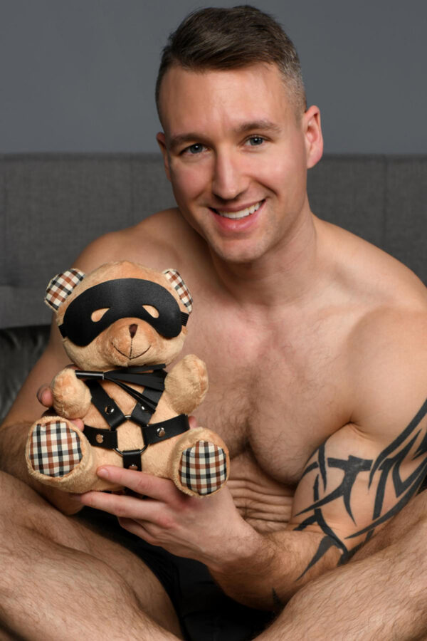 Ours en peluche BDSM avec martinet - 94edenstreet.com - sexshop en ligne