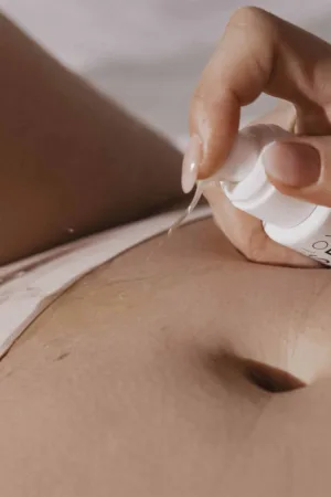 Huile stimulante au CBD Slow Sex – Bijoux Indiscrets - 94edenstreet.com - sexshop en ligne