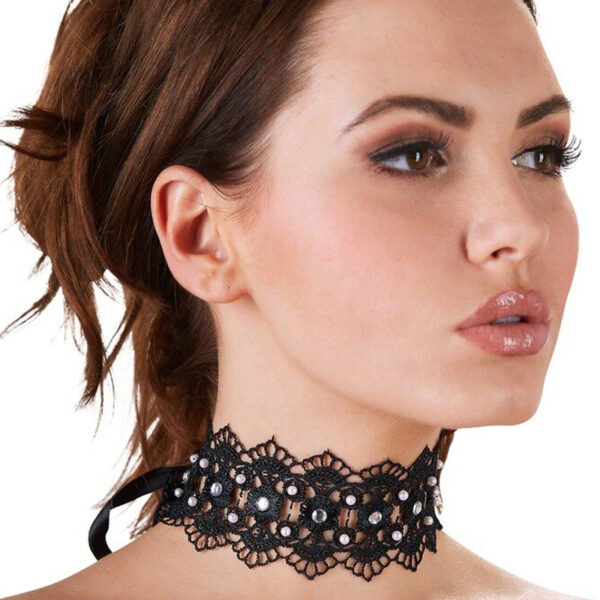 Collier brodé avec strass – Cotelli Accessoires