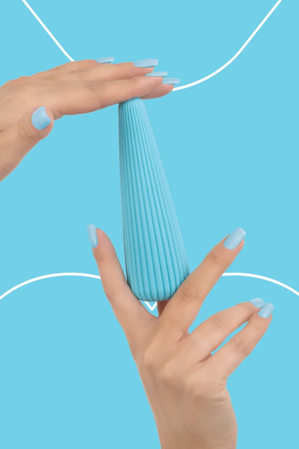 Vibro rechargeable IcyCone bleu – FairyGasm - 94edenstreet.com - sexshop en ligne